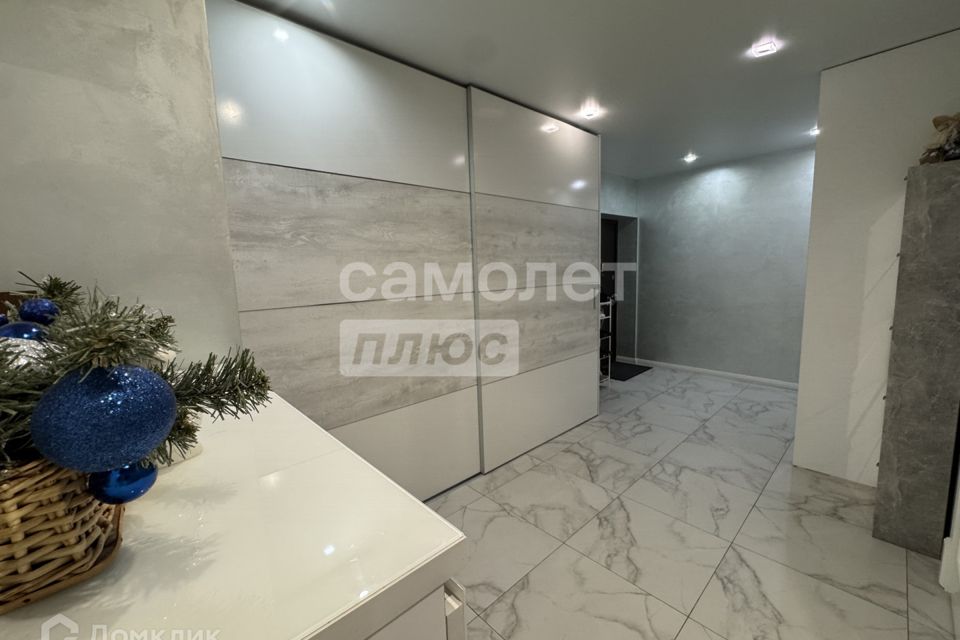 Продаётся 2-комнатная квартира, 65.5 м²