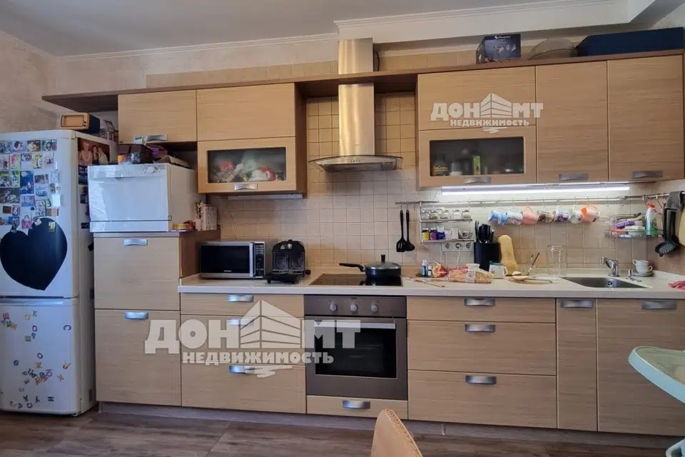 Продаётся 3-комнатная квартира, 104 м²