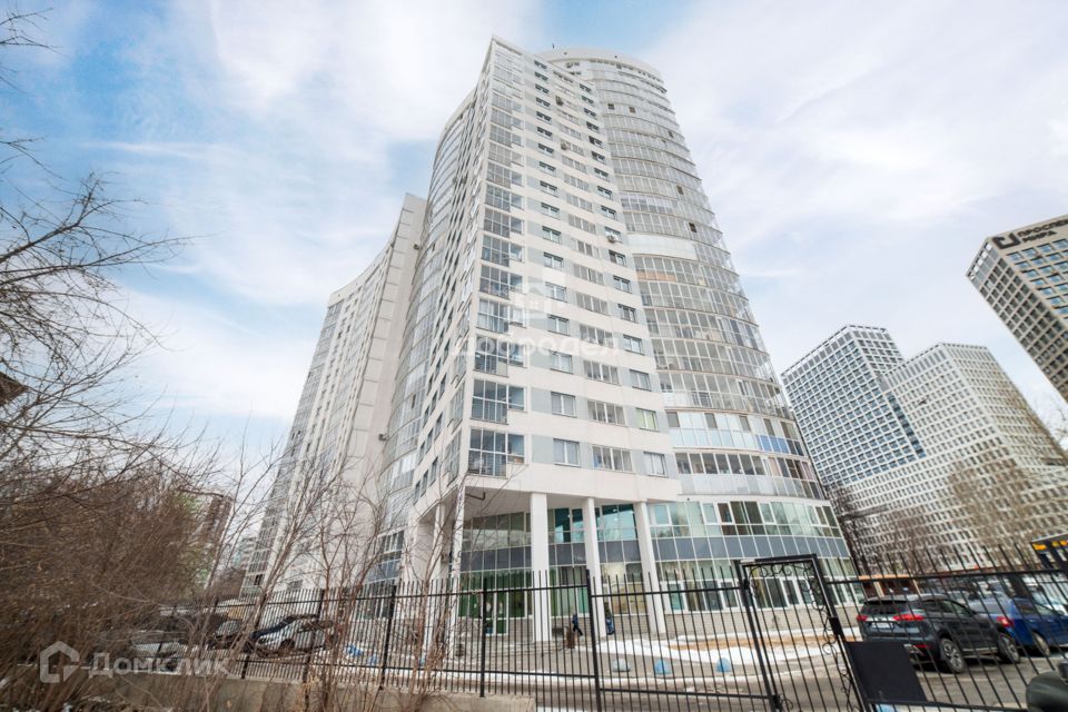 Продаётся 2-комнатная квартира, 65.3 м²