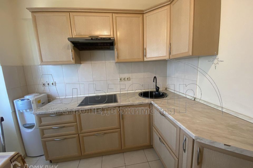 Сдаётся 1-комнатная квартира, 42 м²