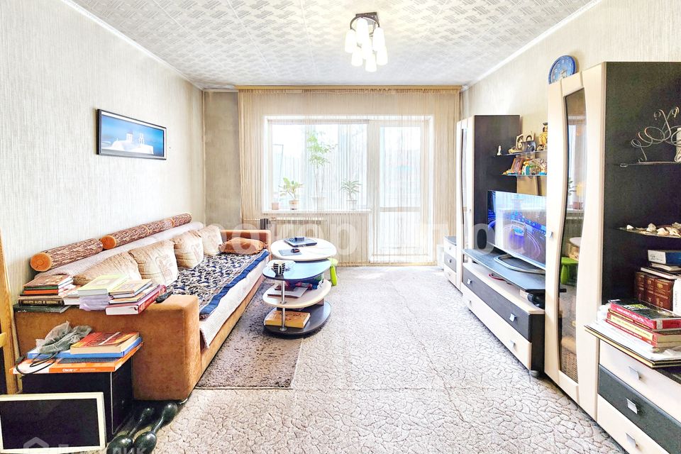 Продаётся 4-комнатная квартира, 72 м²