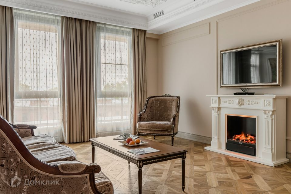 Сдаётся 3-комнатная квартира, 140 м²