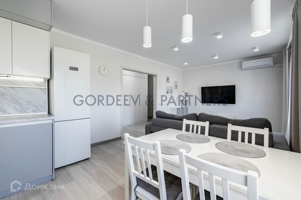 Продаётся 3-комнатная квартира, 81.3 м²