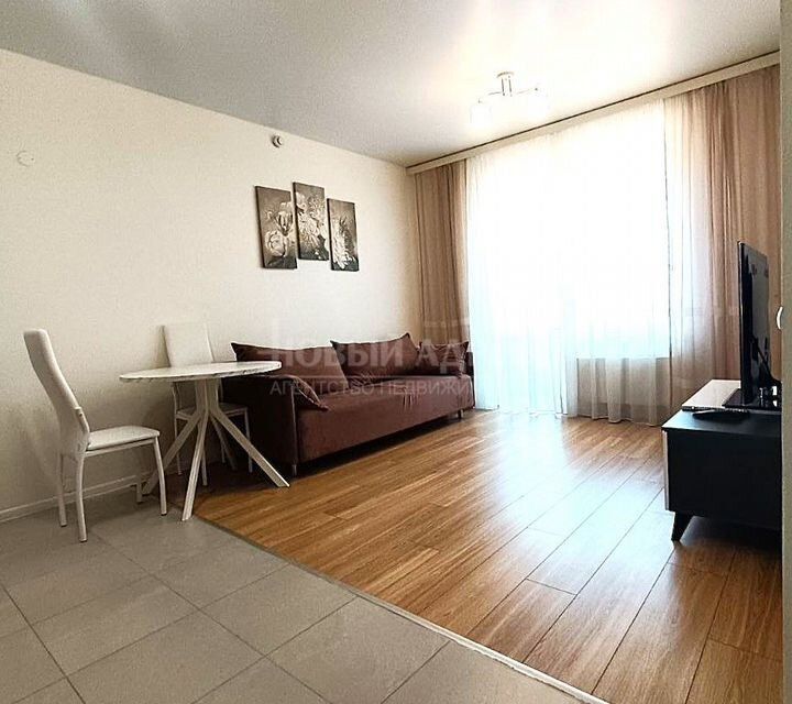 Продаётся 1-комнатная квартира, 37 м²