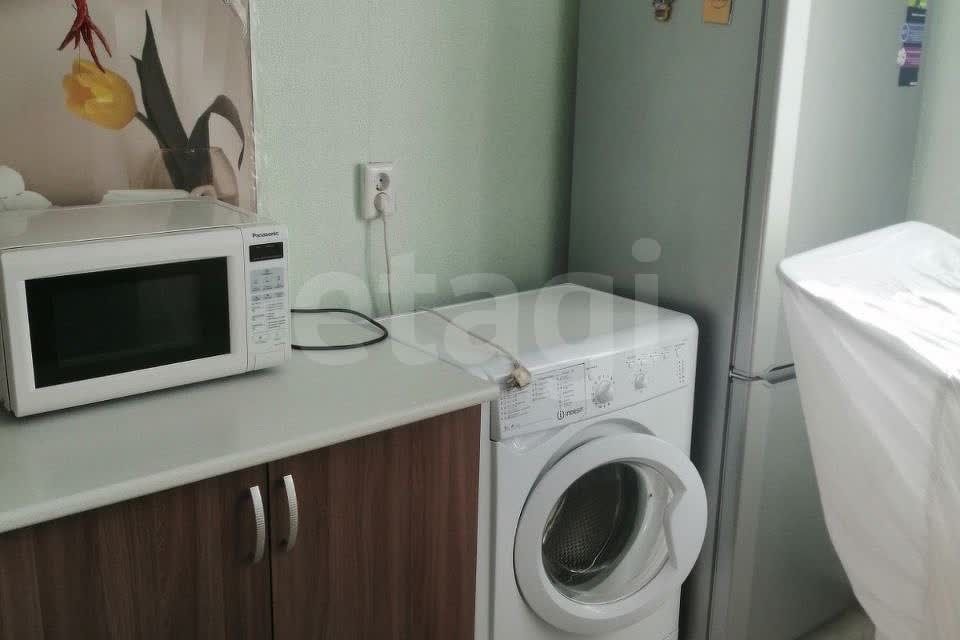 Продаётся 1-комнатная квартира, 42.1 м²