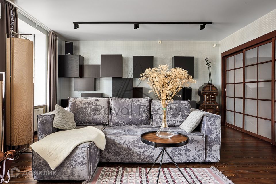 Сдаётся 4-комнатная квартира, 185 м²