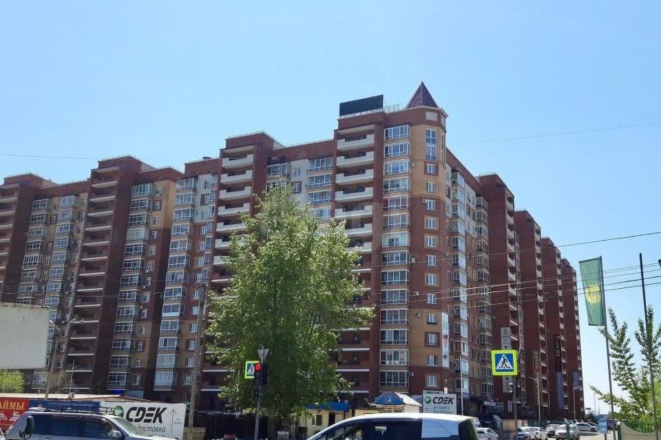 Продаётся 1-комнатная квартира, 42 м²