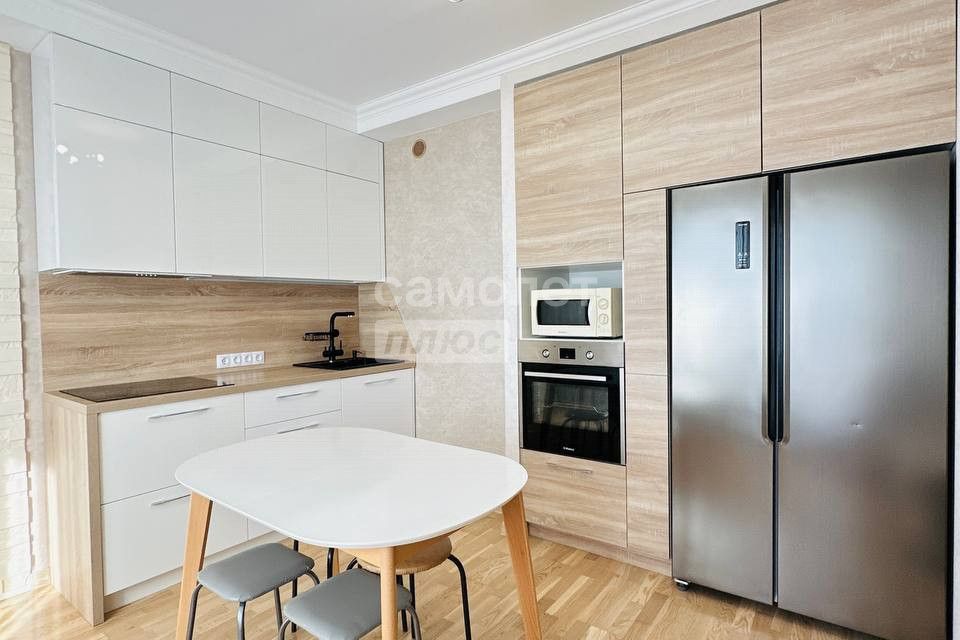 Сдаётся 2-комнатная квартира, 53.6 м²