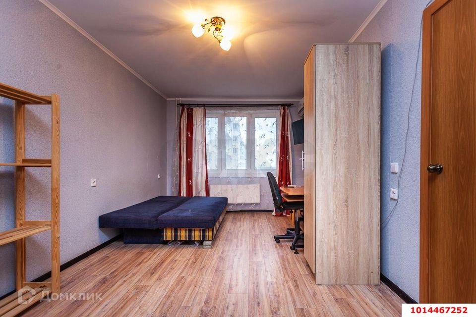 Продаётся 1-комнатная квартира, 38 м²