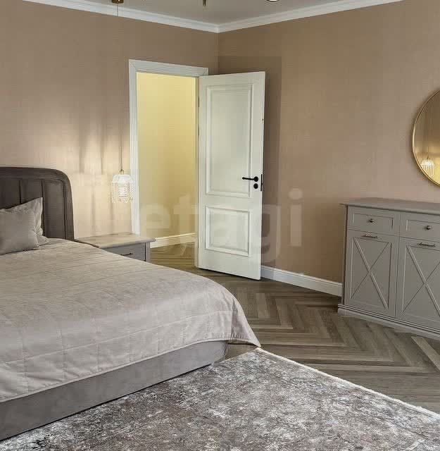 Продаётся 4-комнатная квартира, 94.6 м²