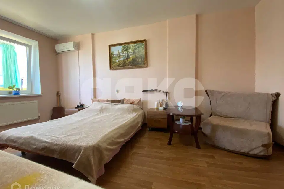 Продаётся 1-комнатная квартира, 43 м²