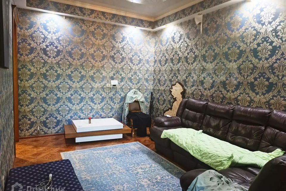 Продаётся 1-комнатная квартира, 56 м²