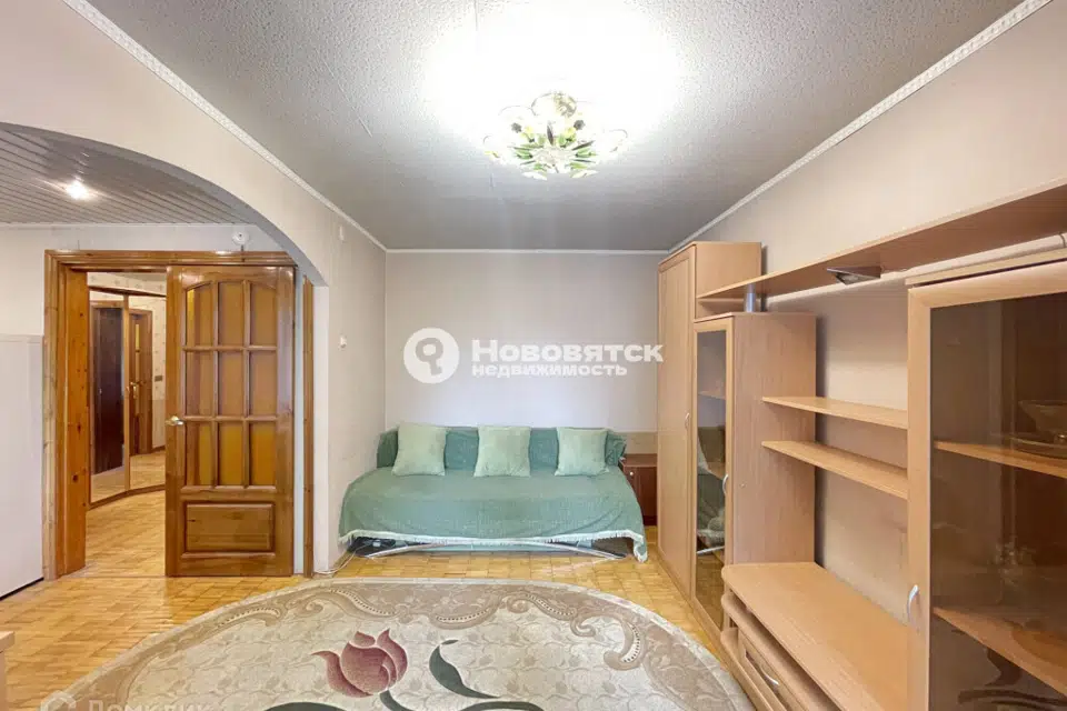Продаётся 3-комнатная квартира, 60 м²