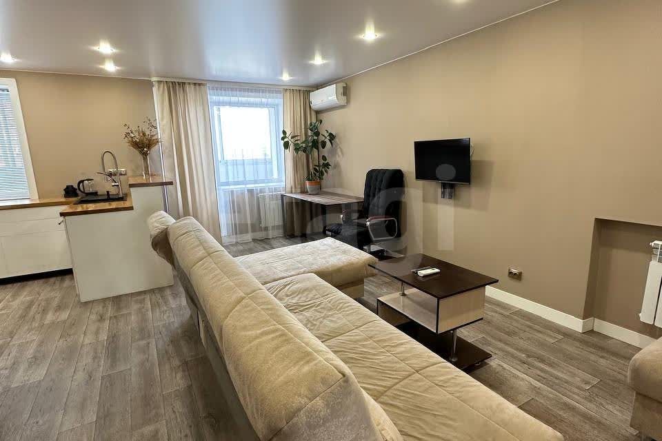 Сдаётся 2-комнатная квартира, 55 м²