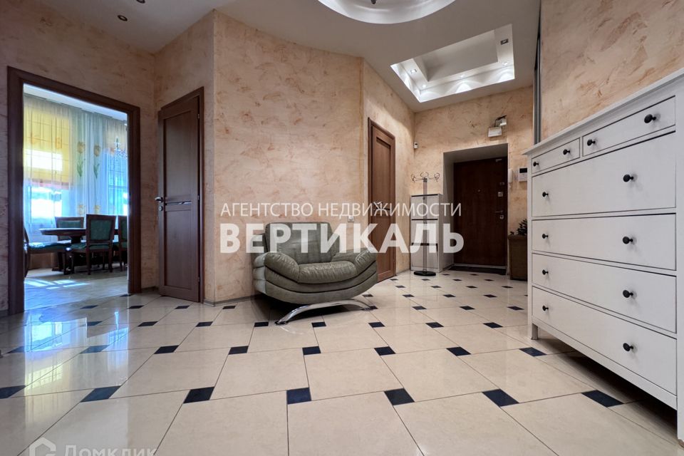 Сдаётся 3-комнатная квартира, 128 м²