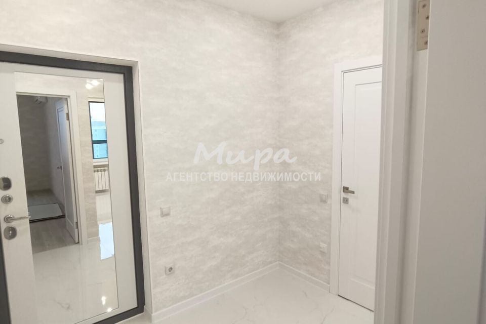 Продаётся 1-комнатная квартира, 41.9 м²