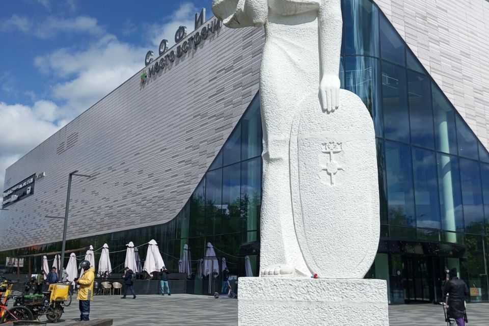 Продаётся 3-комнатная квартира, 77 м²