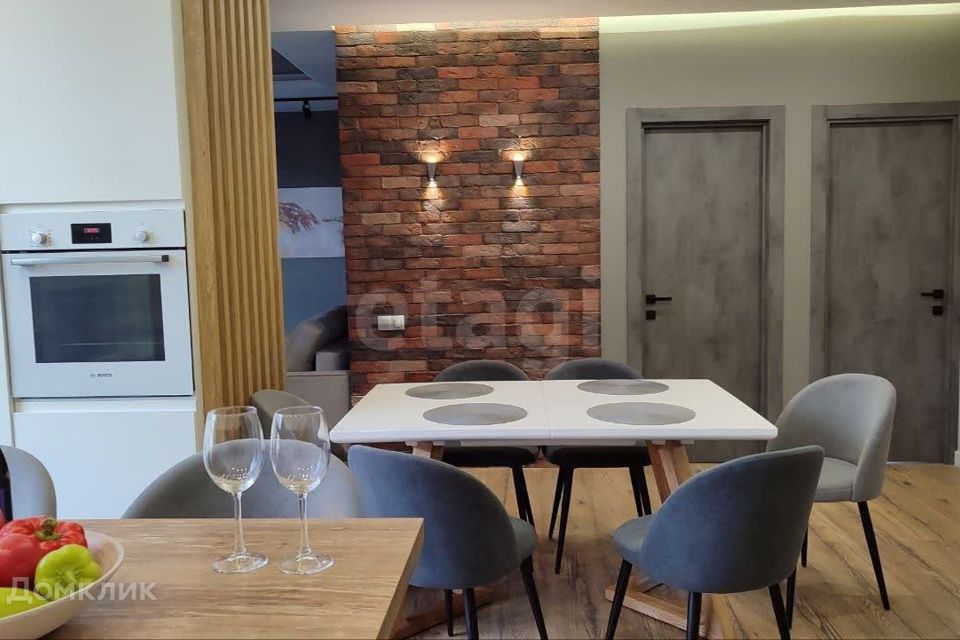 Продаётся 2-комнатная квартира, 64.4 м²