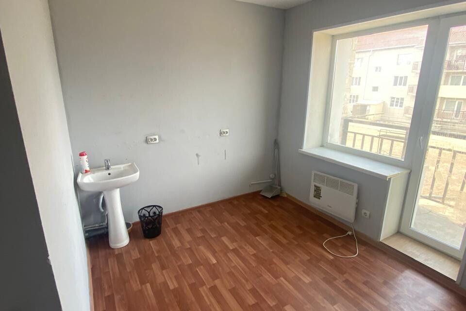 Продаётся 1-комнатная квартира, 40 м²