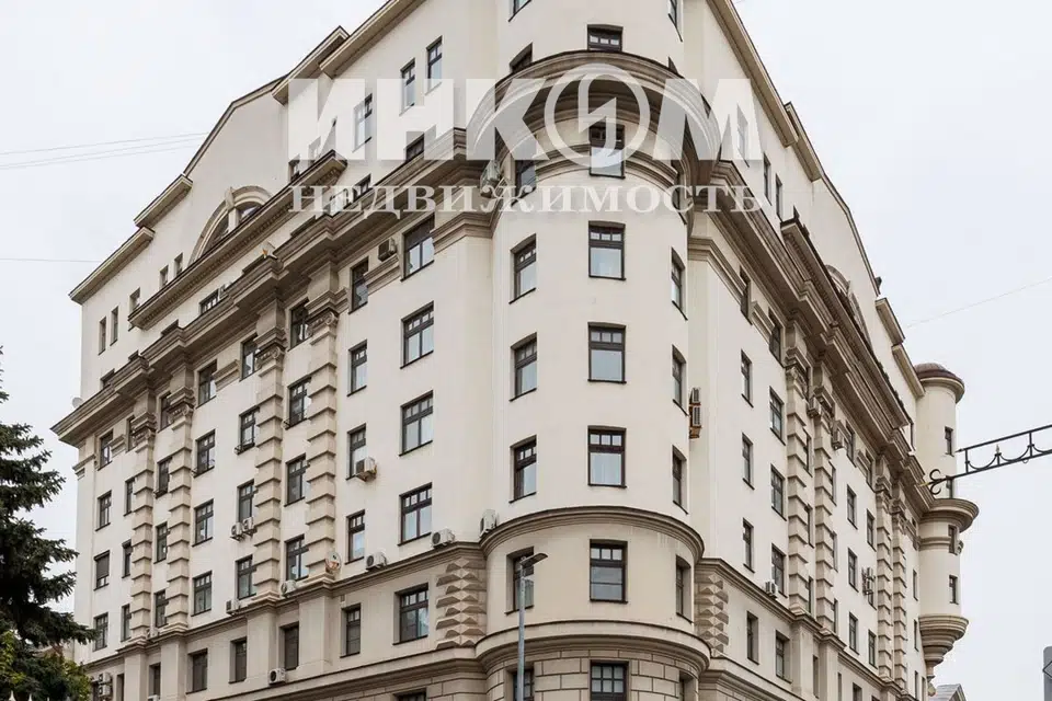 Продаётся 3-комнатная квартира, 118.4 м²