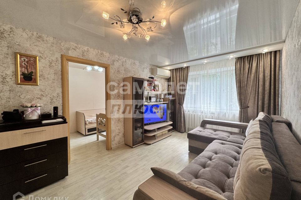 Продаётся 2-комнатная квартира, 43.8 м²