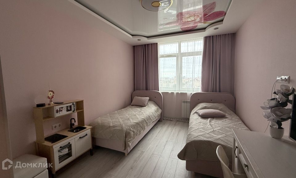 Продаётся 3-комнатная квартира, 110.3 м²