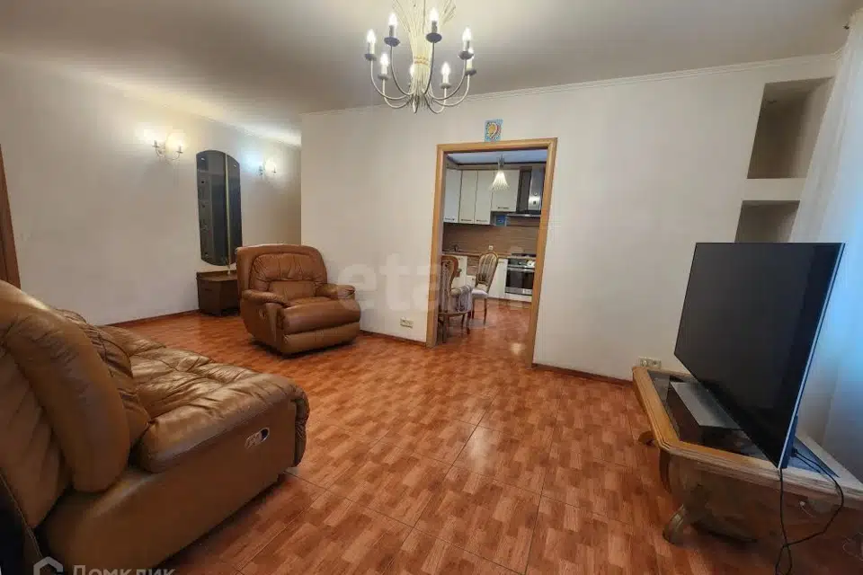 Продаётся 2-комнатная квартира, 71.1 м²