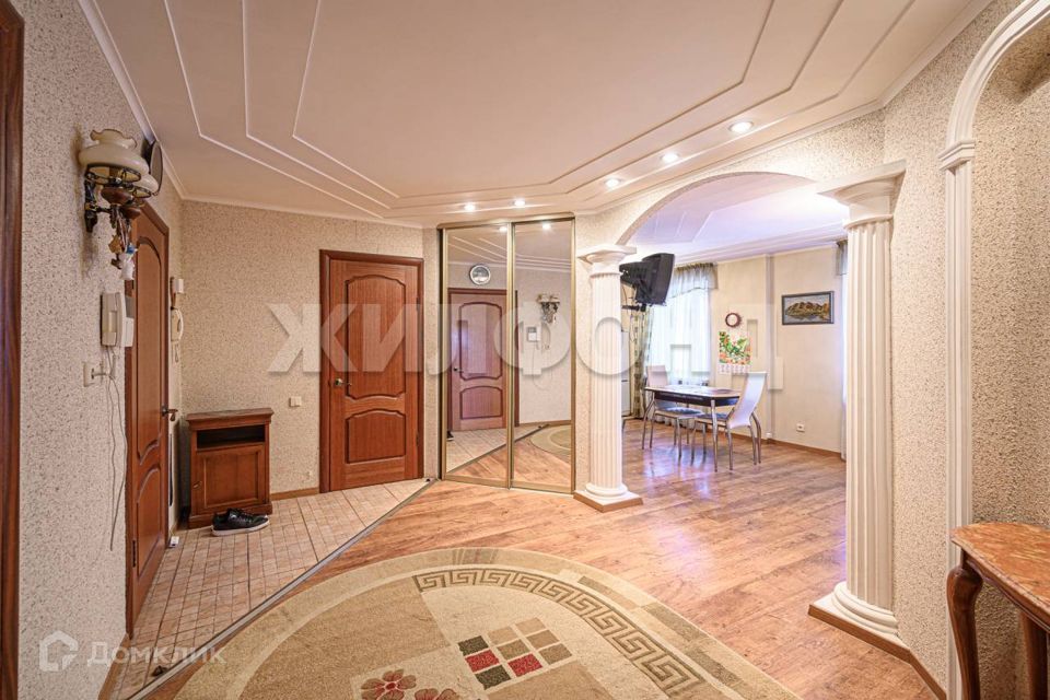 Продаётся 2-комнатная квартира, 72.2 м²