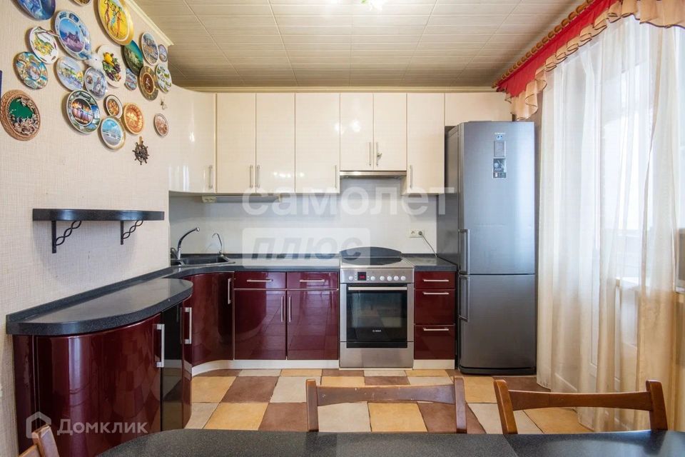 Продаётся 3-комнатная квартира, 108.7 м²