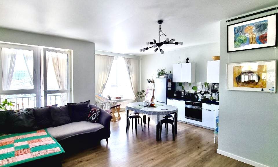 Продаётся 3-комнатная квартира, 117 м²