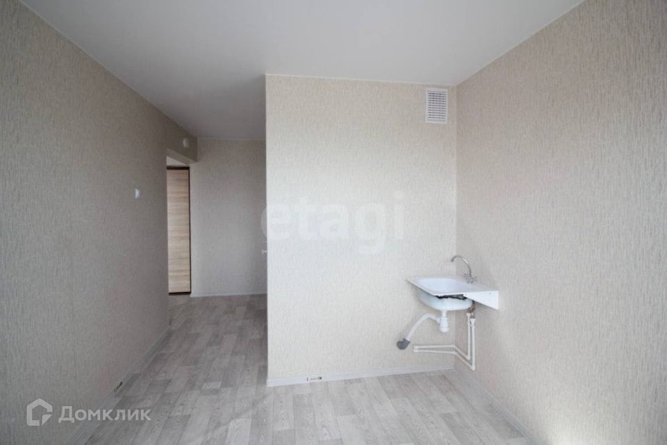 Продаётся 2-комнатная квартира, 56.8 м²