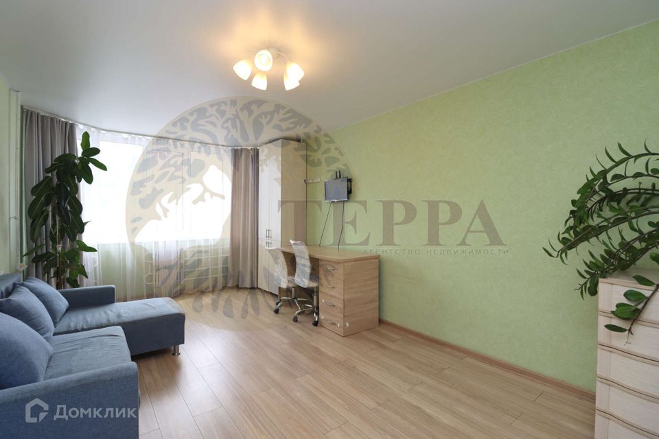 Продаётся 2-комнатная квартира, 75.7 м²