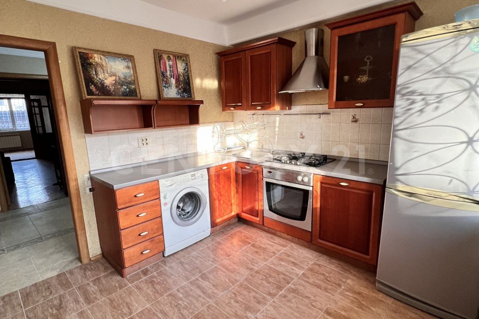 Продаётся 4-комнатная квартира, 89 м²