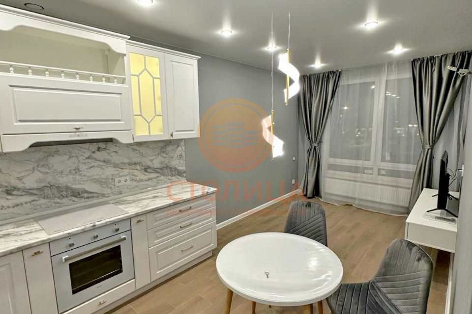 Сдаётся 1-комнатная квартира, 42 м²