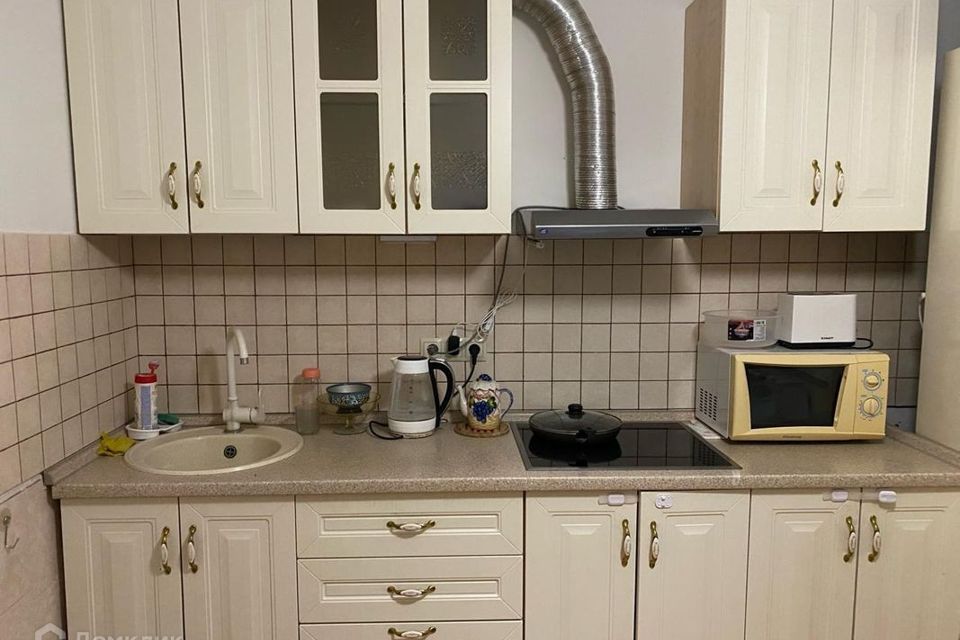 Сдаётся 1-комнатная квартира, 40.6 м²