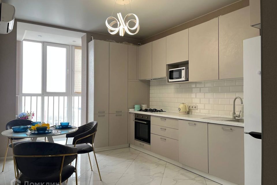 Сдаётся 2-комнатная квартира, 60 м²