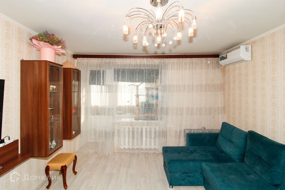 Продаётся 3-комнатная квартира, 60.5 м²