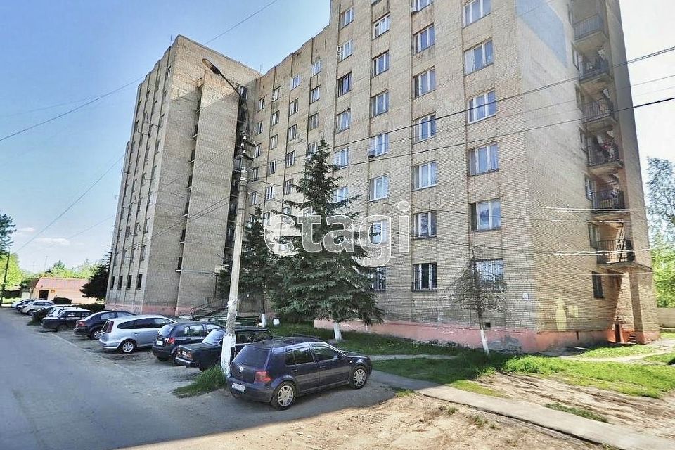 Продаётся комната в 8-комн. квартире, 17 м²