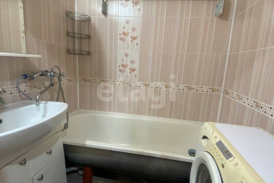 Продаётся 1-комнатная квартира, 39.5 м²