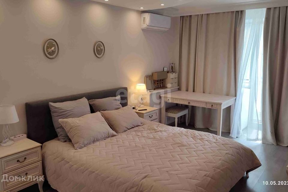 Продаётся 4-комнатная квартира, 110 м²