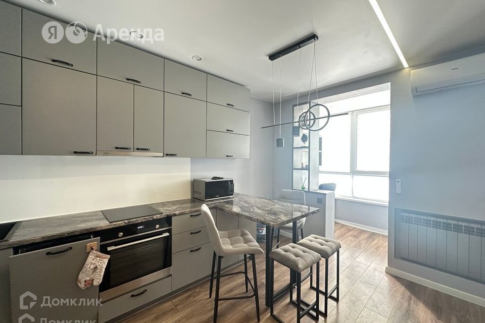 Сдаётся 1-комнатная квартира, 42 м²