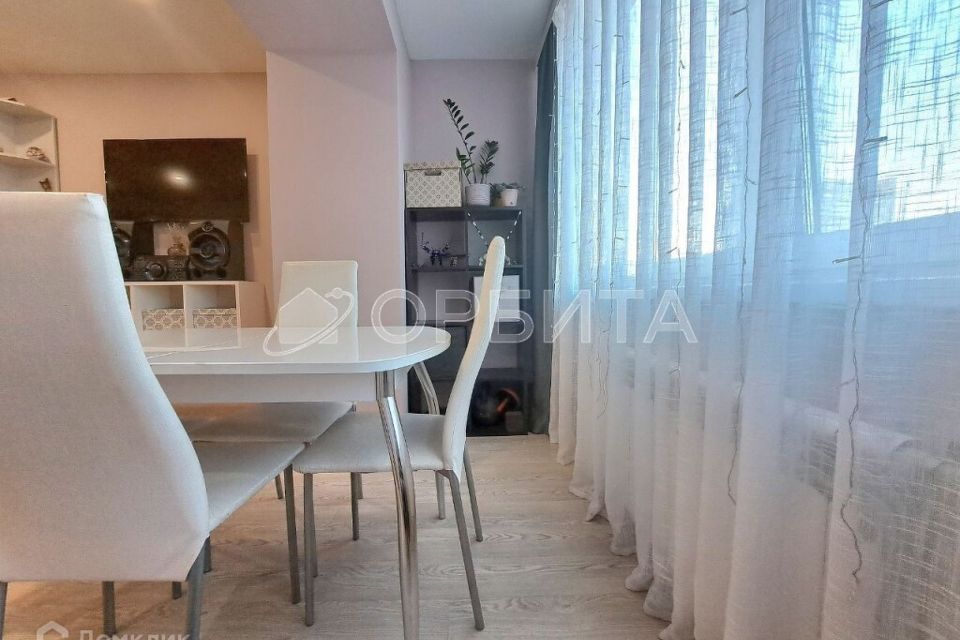 Продаётся 4-комнатная квартира, 74.1 м²