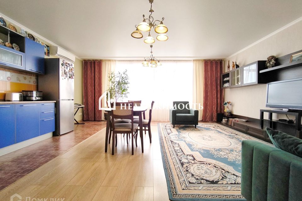 Продаётся 3-комнатная квартира, 97.1 м²