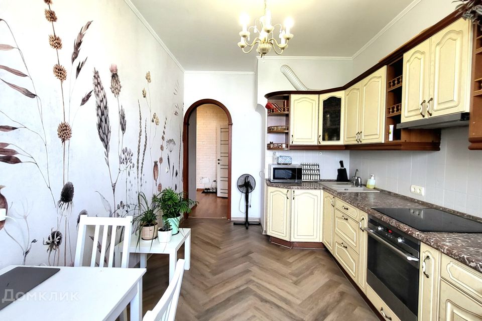 Продаётся 1-комнатная квартира, 47.6 м²