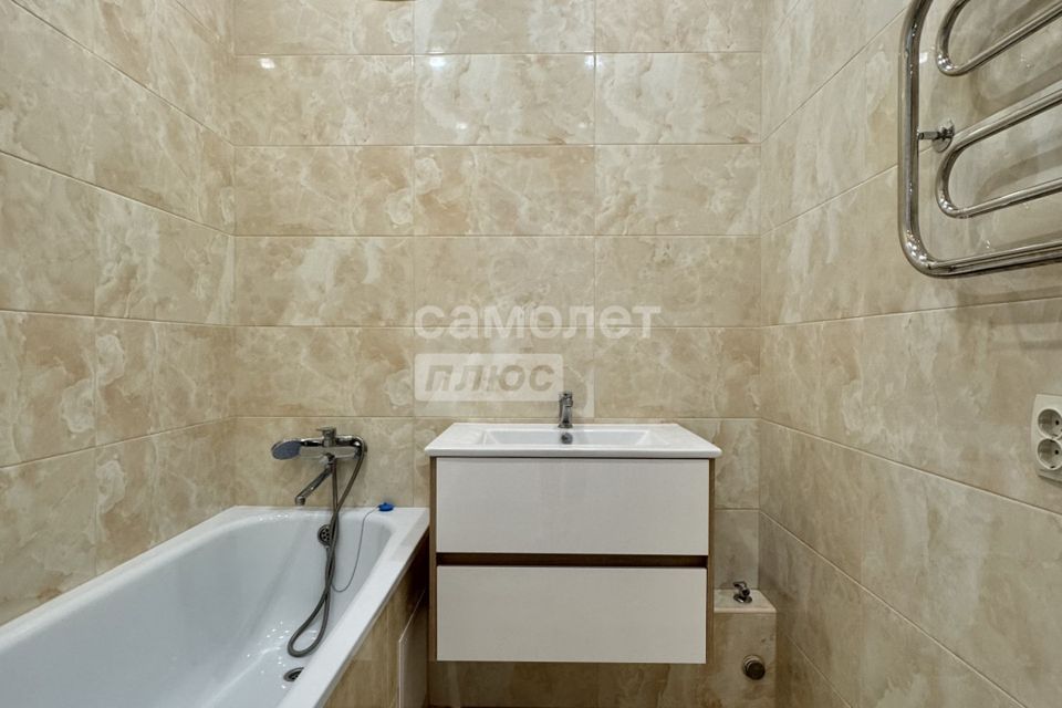 Продаётся 2-комнатная квартира, 56.6 м²