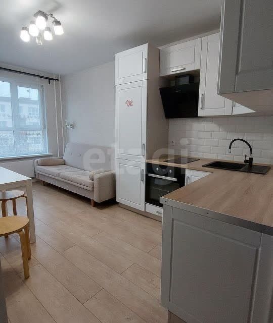 Продаётся 1-комнатная квартира, 37.7 м²