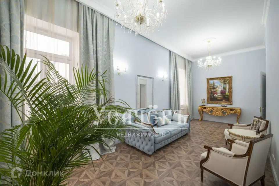 Продаётся 4-комнатная квартира, 109.7 м²