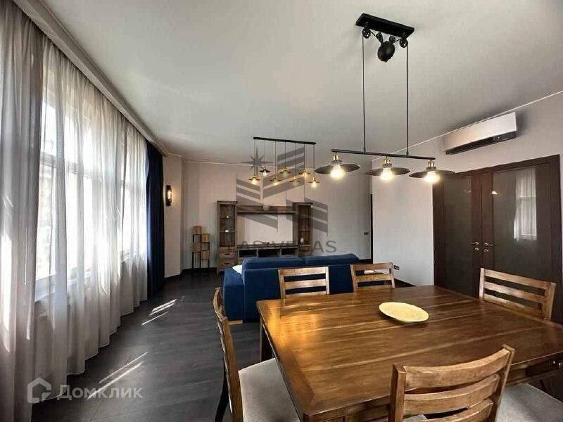 Сдаётся 3-комнатная квартира, 112 м²