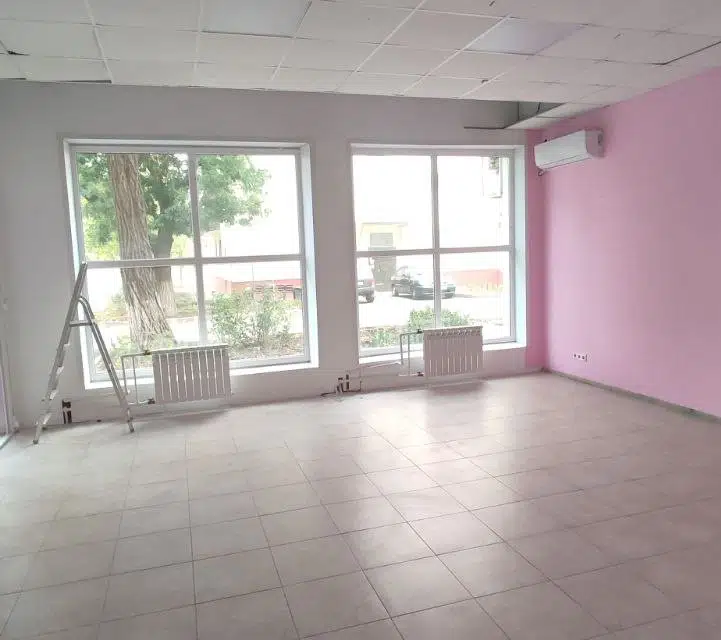 Продаётся торговое помещение, 160 м²