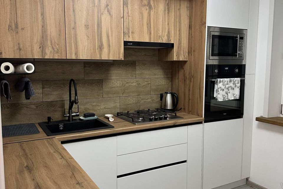 Сдаётся 2-комнатная квартира, 52 м²